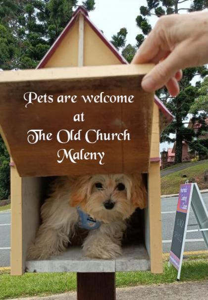 The Old Church เมลเลนี ภายนอก รูปภาพ